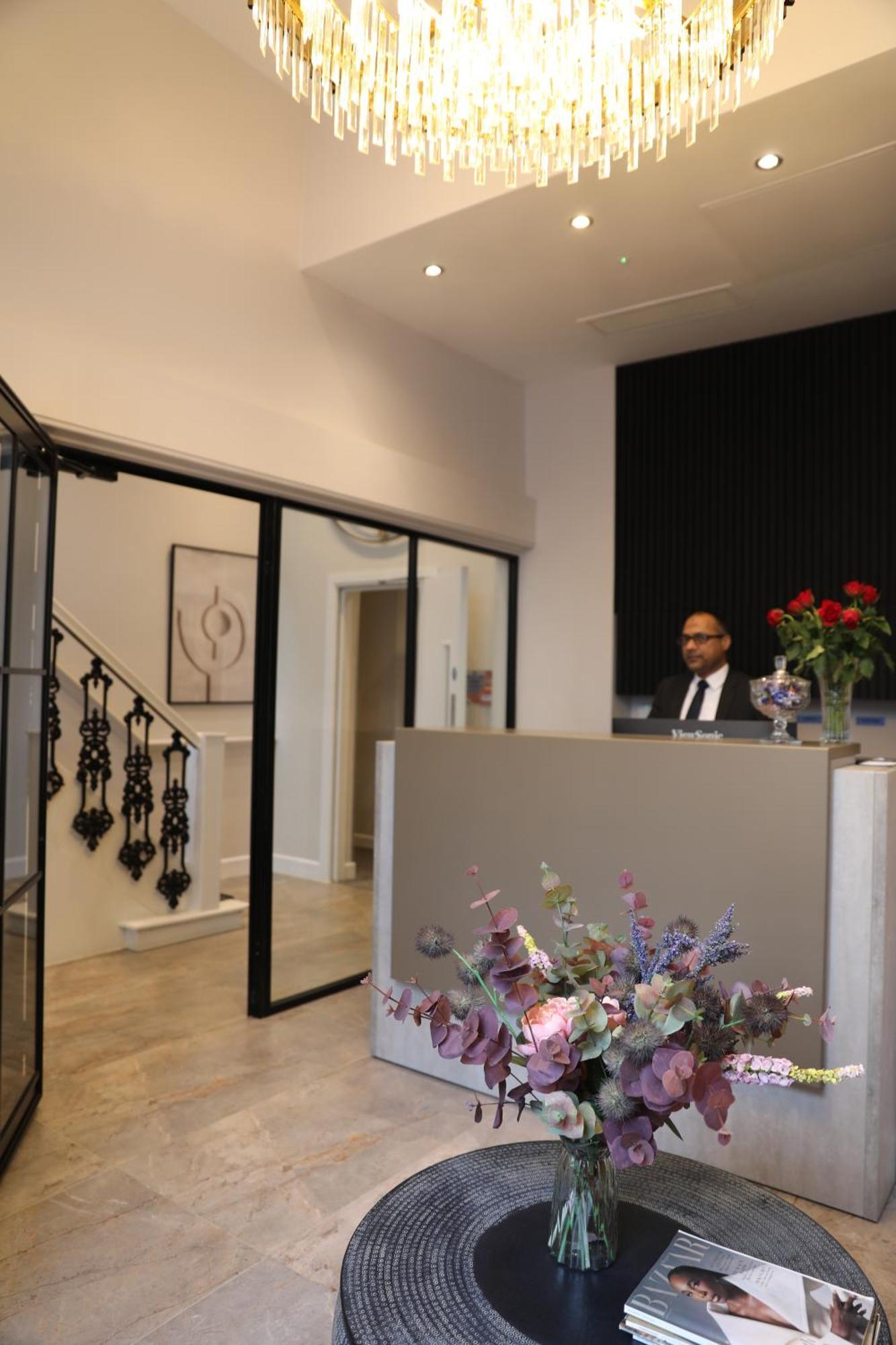 Reem Hotel London Exterior photo