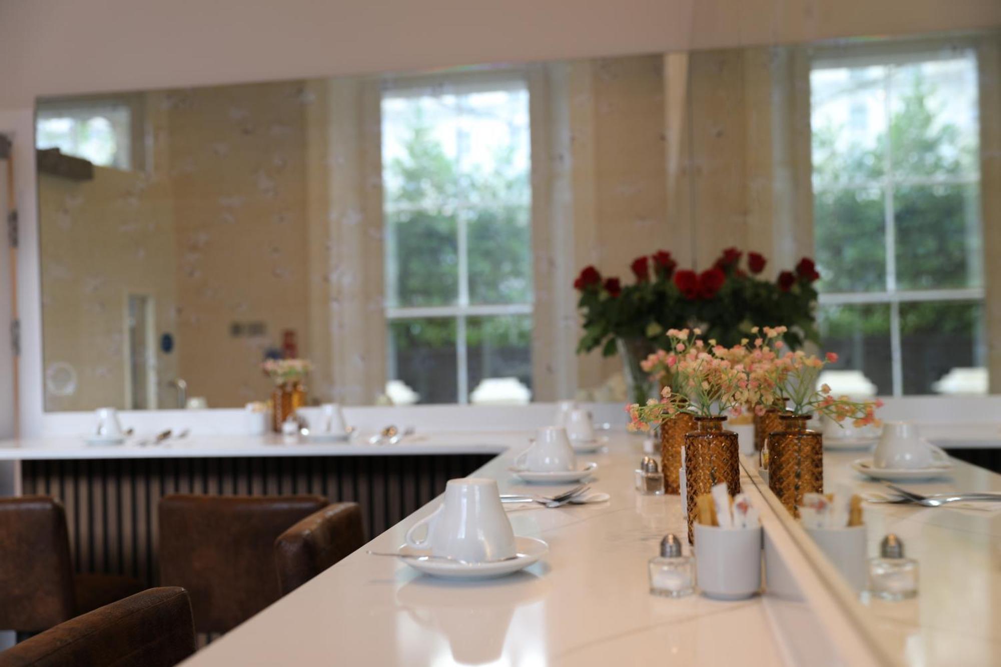 Reem Hotel London Exterior photo